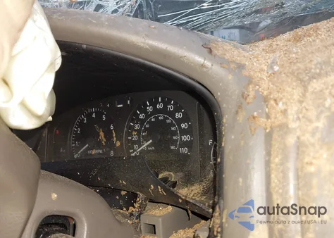 2001 Toyota Corolla Le z USA, uszkodzony, nr VIN 2T1BR12E31C455350